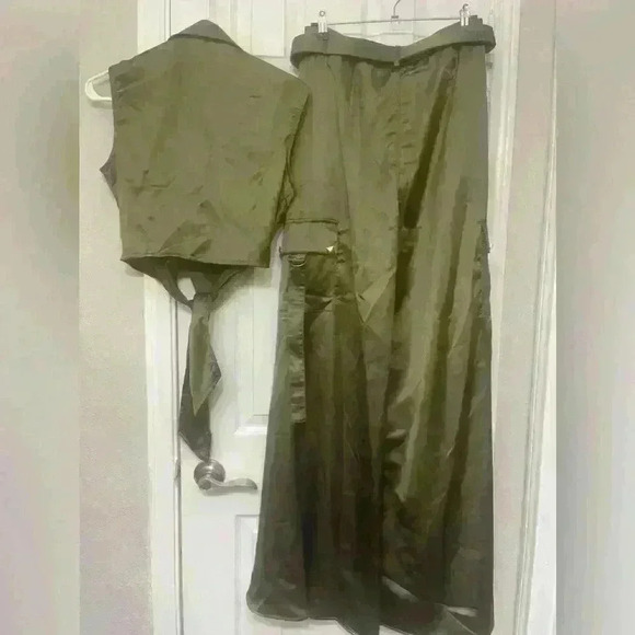 KAILER Sirene Satin Pant Set (Olive) NWT size S - Picture 6 of 15